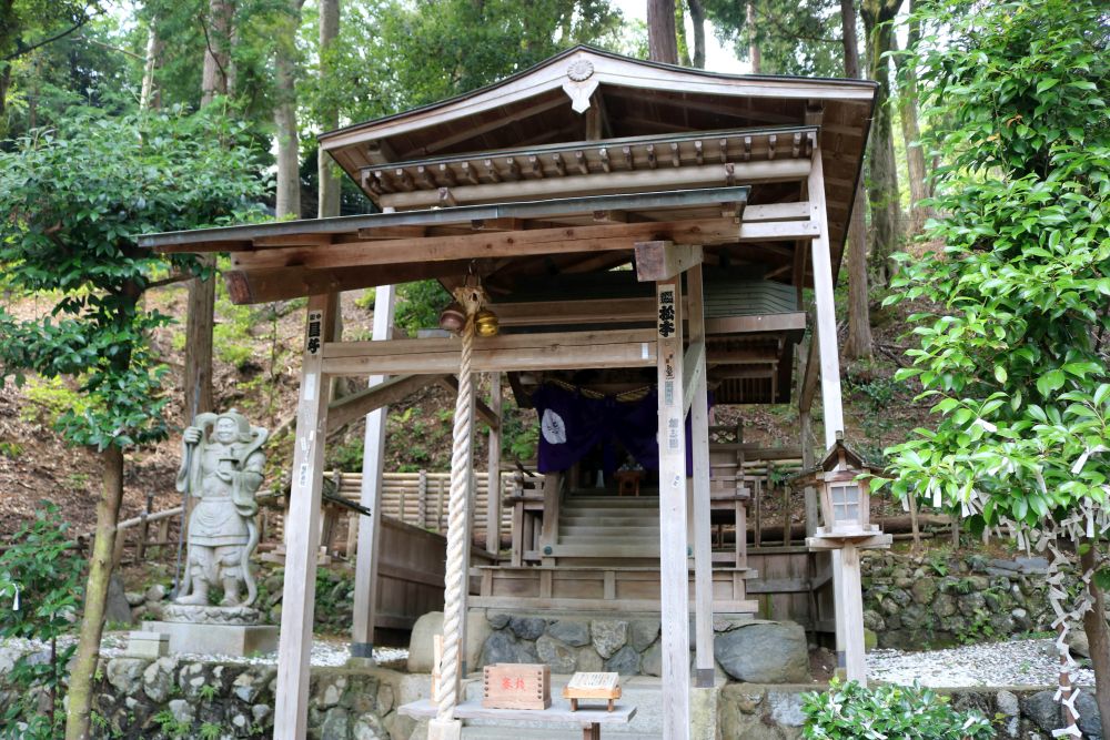 御利益その6 【福髪守】日本唯一の髪の守護神社（御髪神社） ｜ デジスタイル京都